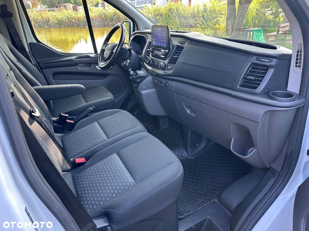 Ford Transit Custom - 13