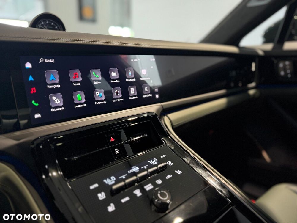 Porsche Panamera - 26