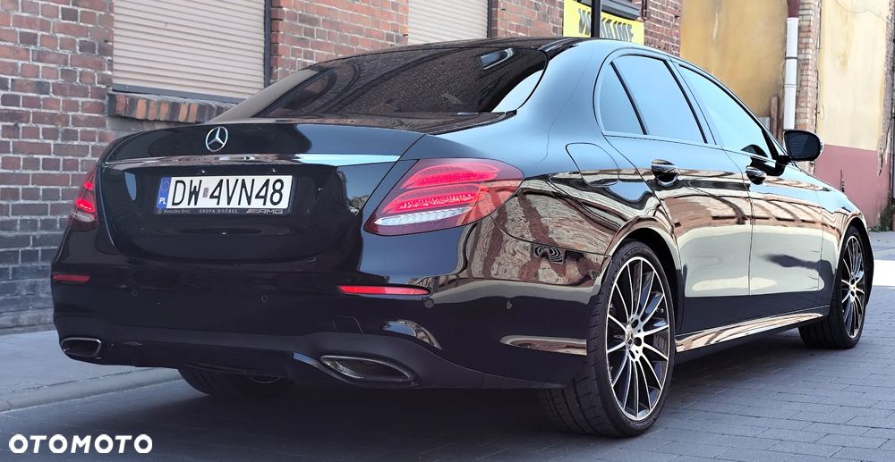 Mercedes-Benz Klasa E 300 9G-TRONIC AMG Line - 5