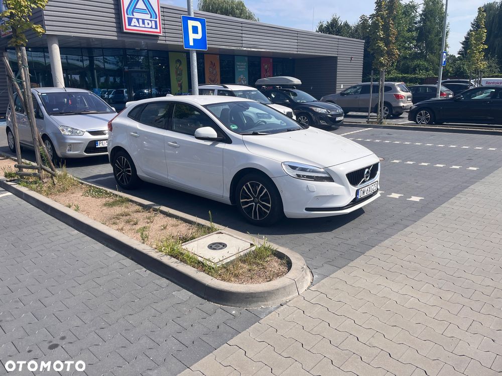 Volvo V40 T3 Drive-E Momentum - 13