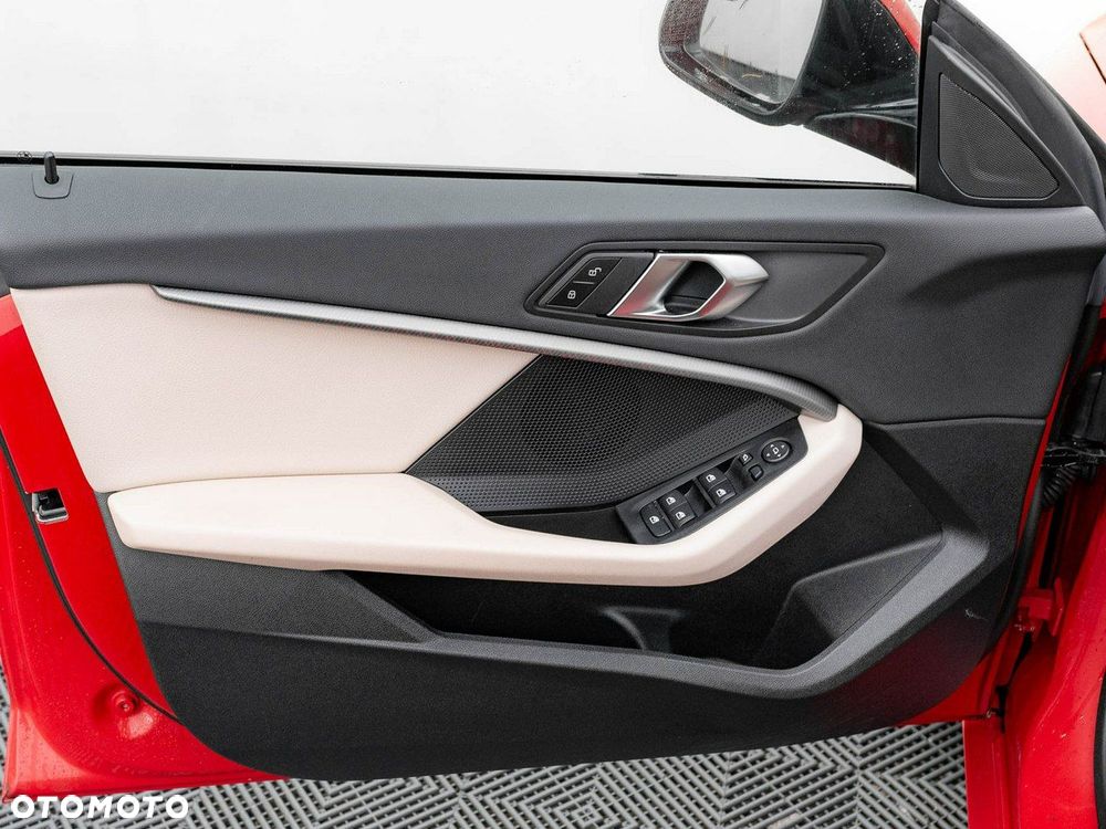 BMW Seria 2 220i xDrive Sport Line - 13