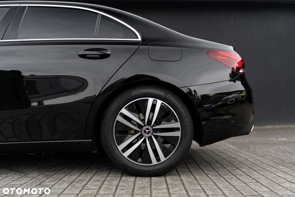 Mercedes-Benz Klasa A 180 Progressive 7G-DCT - 7