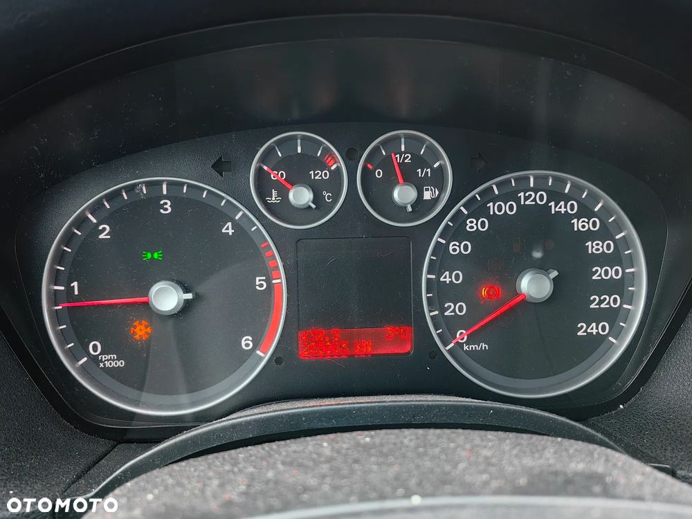 Ford Focus 1.6 TDCi Ambiente - 14