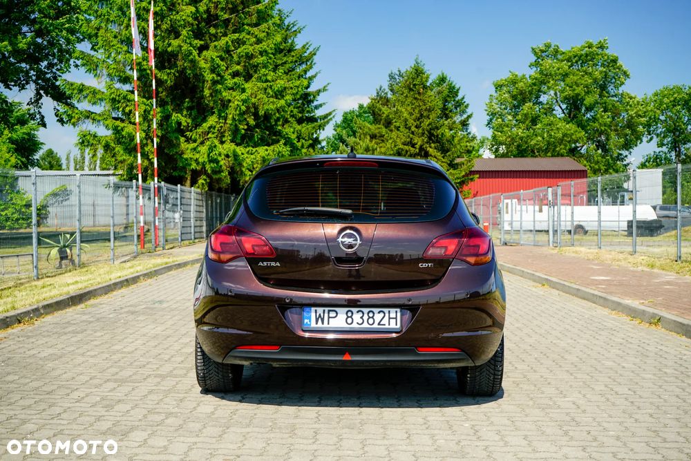 Opel Astra 1.7 CDTI DPF Innovation - 9