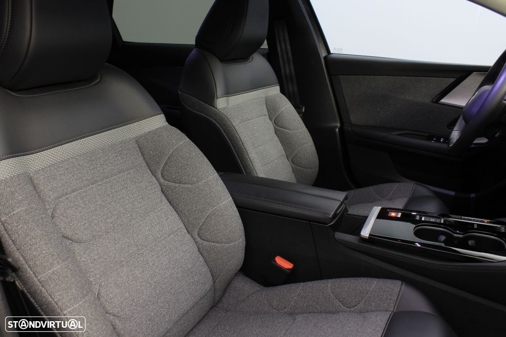 Citroën C5 X 1.6 Hybrid Feel Pack e-EAT8 - 21