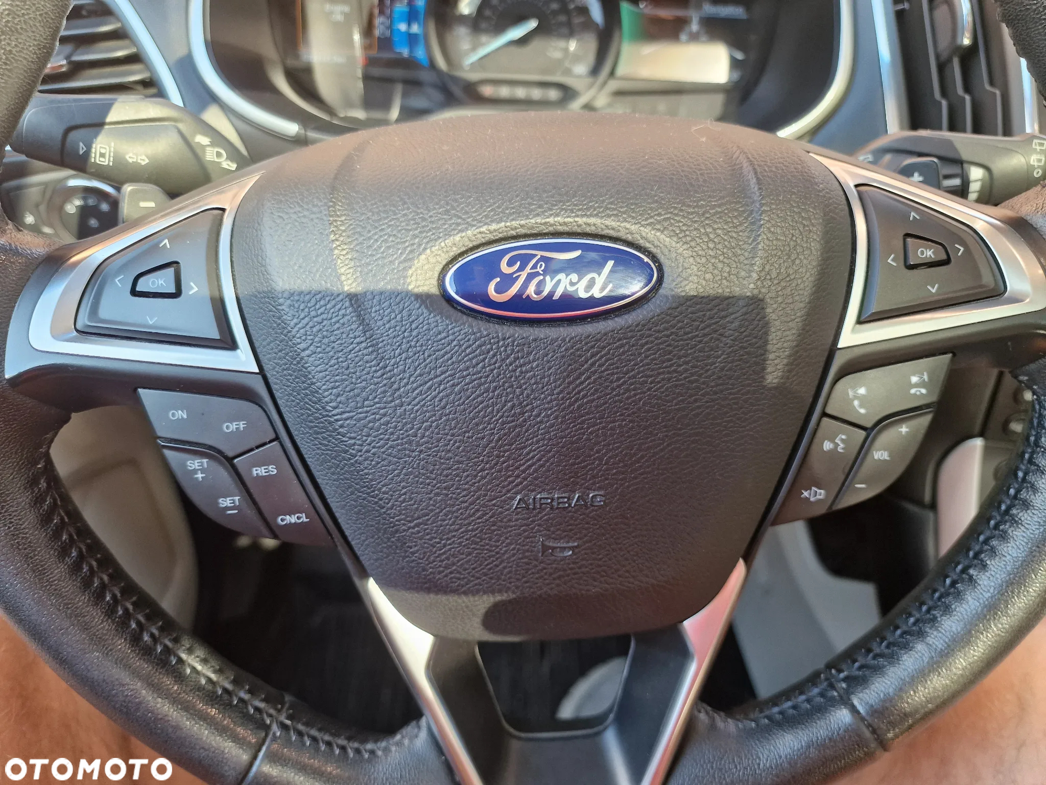Ford Edge - 19
