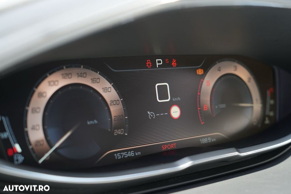 Peugeot 3008 1.5 BlueHDI S&S EAT8 GT-Line - 27