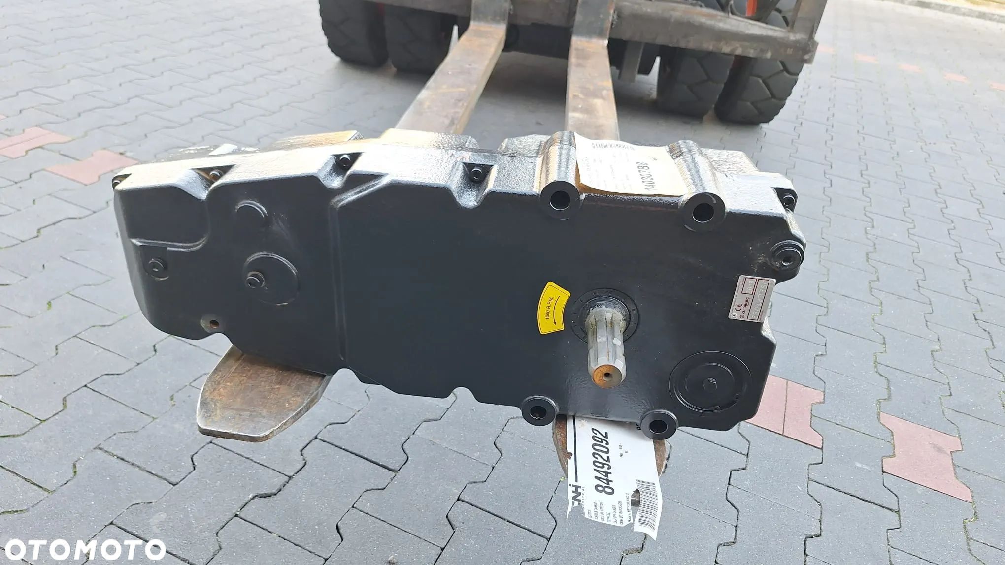 wałek wom pto przedni przód 84492092 1403078b 33044336c case magnum 310 340 250 280 380 - 1