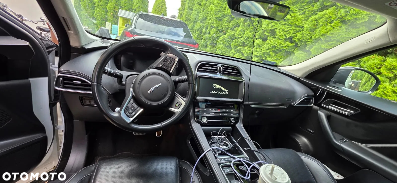 Jaguar F-Pace 2.0 i4D AWD R-Sport - 26