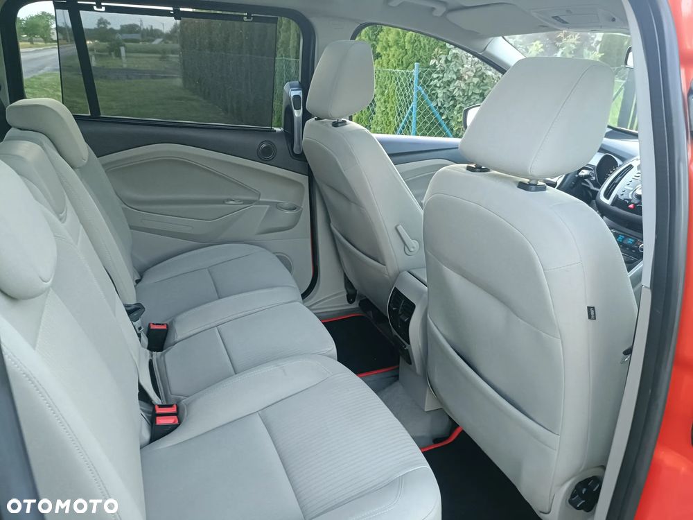 Ford Grand C-MAX - 3