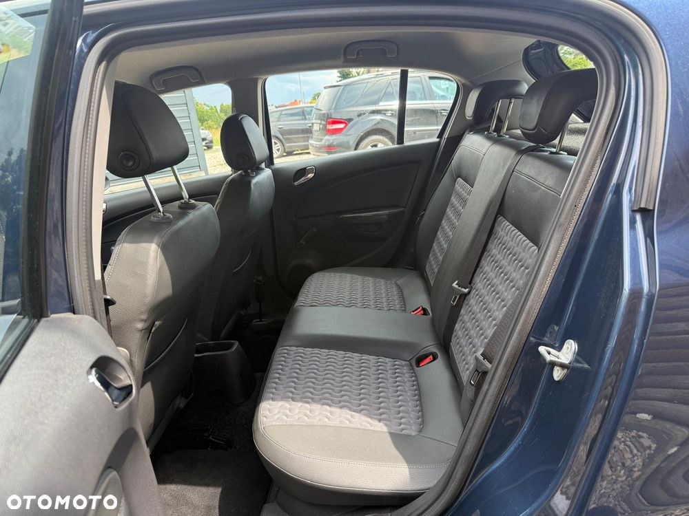 Opel Corsa 1.4 16V Innovation - 24