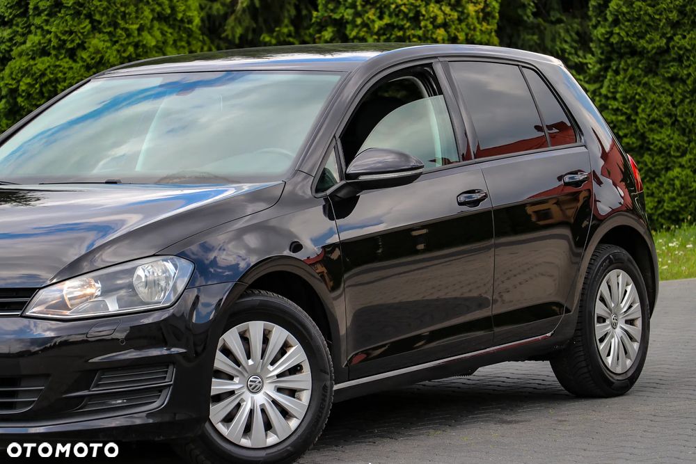 Volkswagen Golf 1.6 TDI DPF Highline - 6