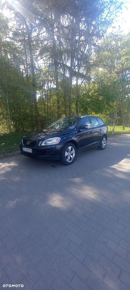 Volvo XC 60 D5 AWD Momentum - 3