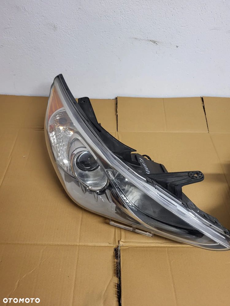 Hyundai sonata 2013rok lampa lewa przod prawa przod - 2