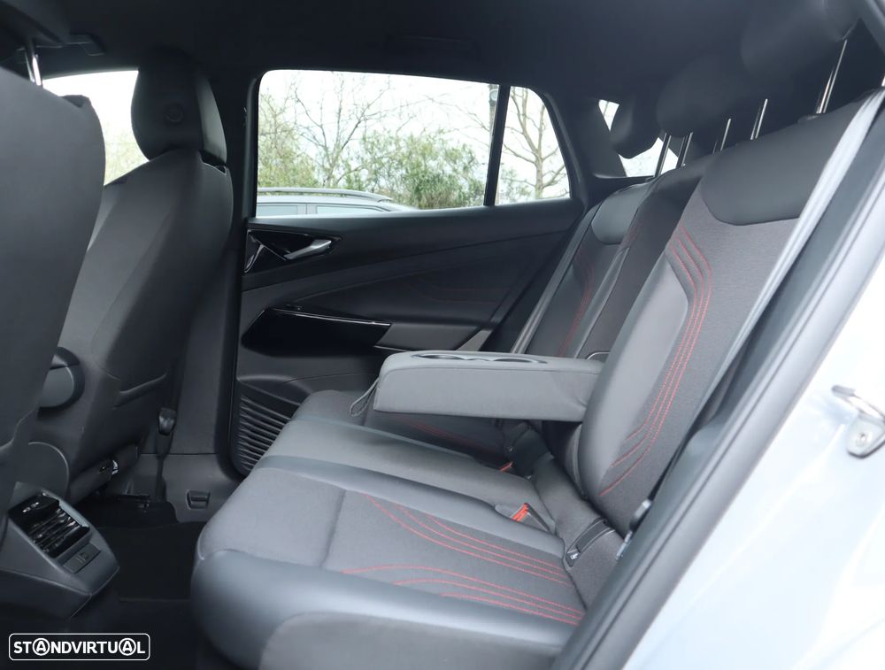 VW ID.4 4Motion GTX - 23