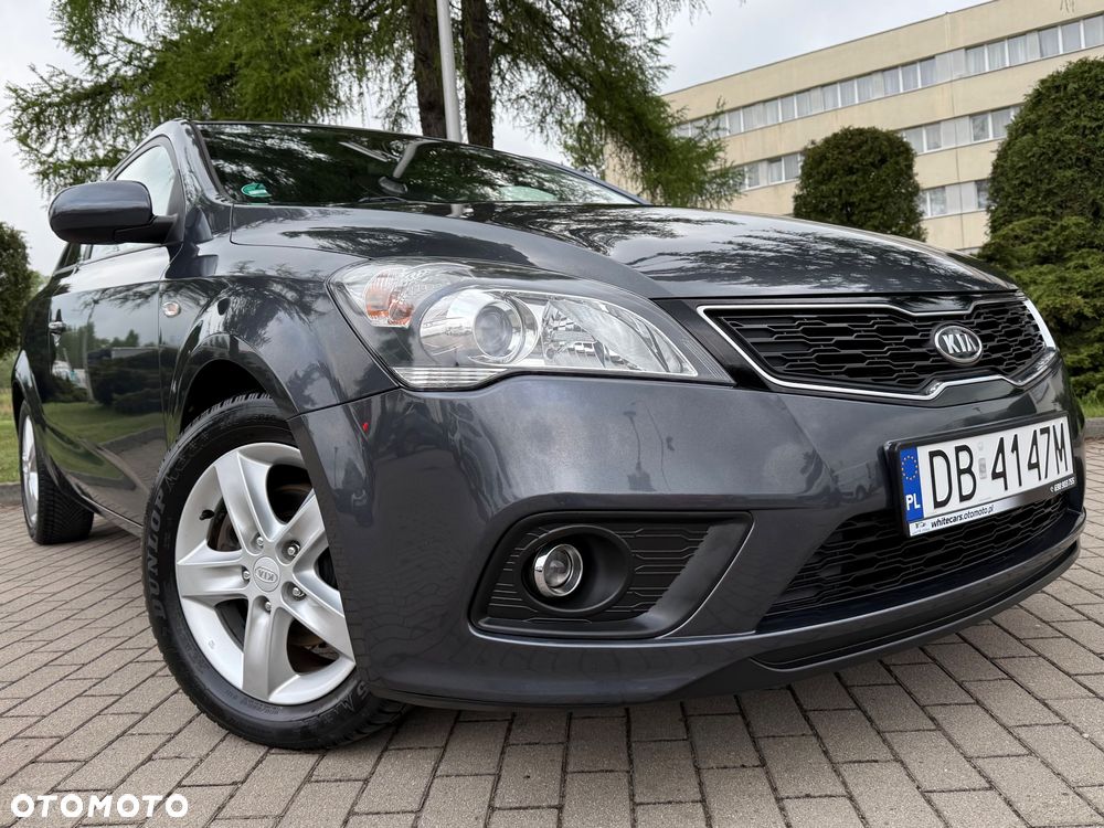 Kia Ceed 1.4 CVVT Dream Team Edition - 17