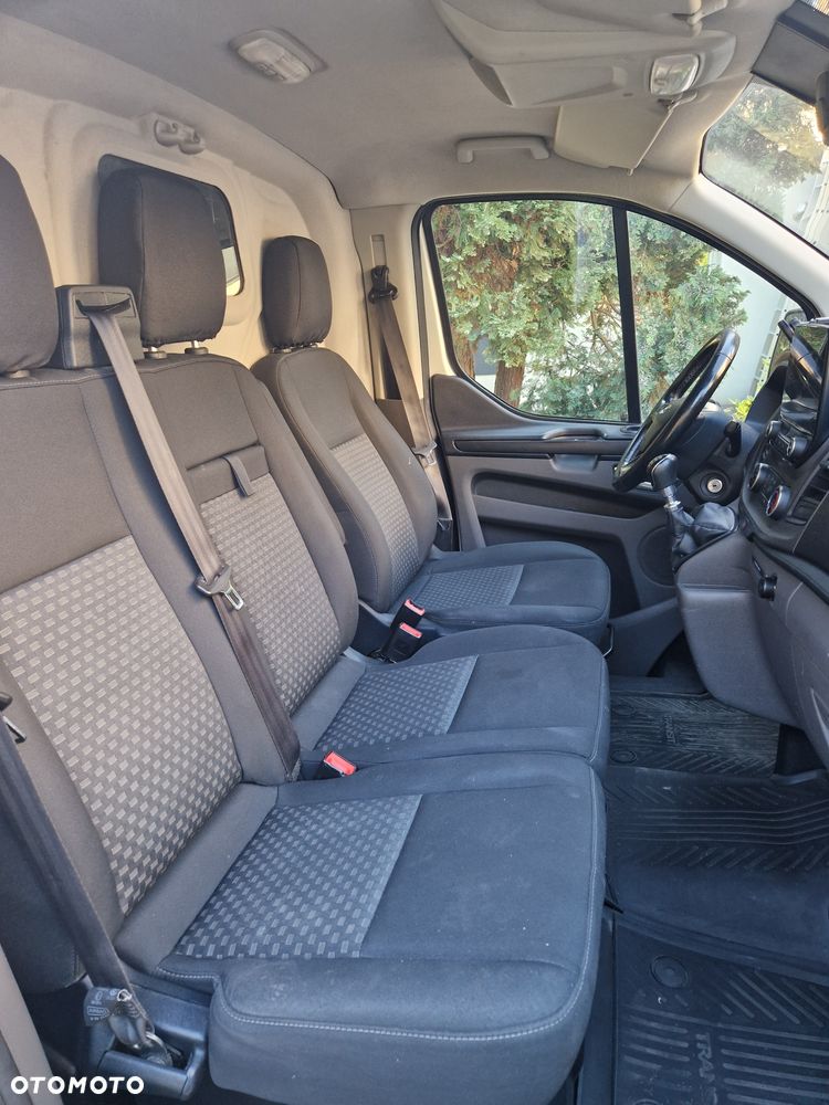 Ford Transit Custom - 11