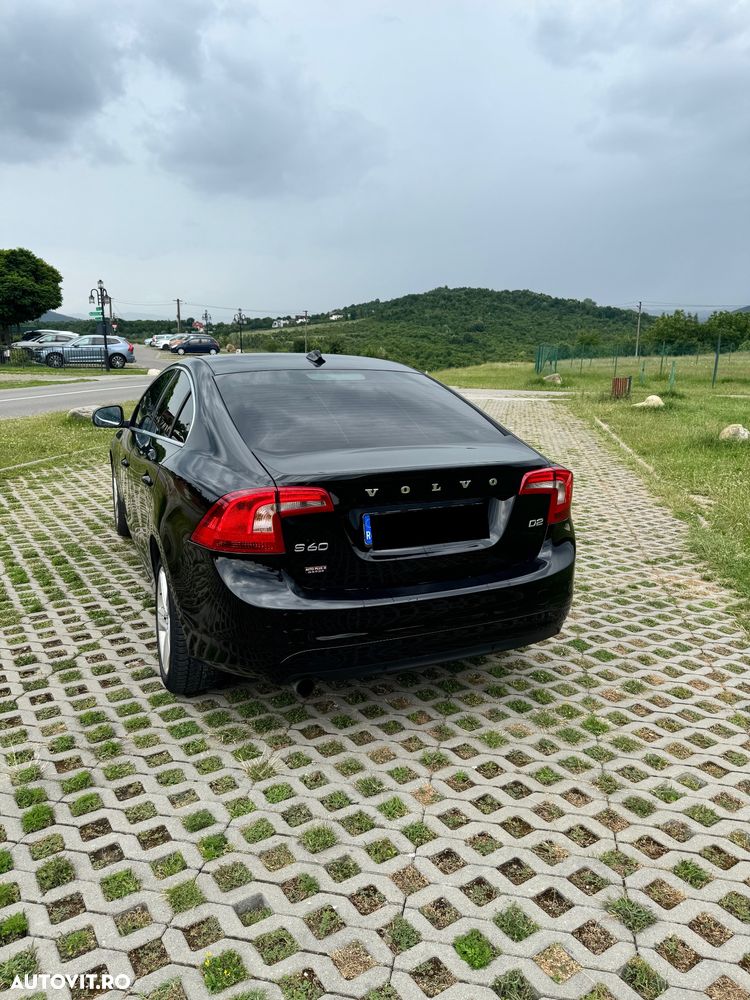 Volvo S60 D2 Basic - 2