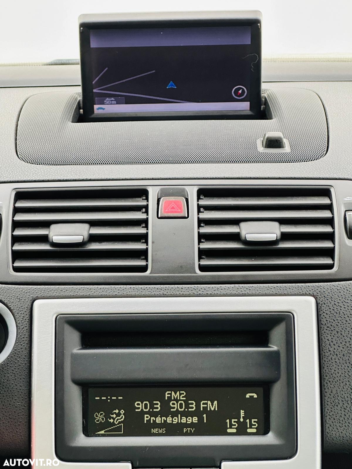 Volvo V50 - 33