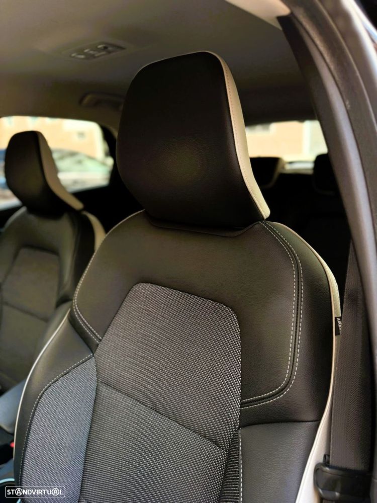 Renault Captur 1.6 E-Tech Plug-In Edition One - 20