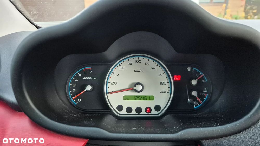 Hyundai i10 1.1 expression - 9