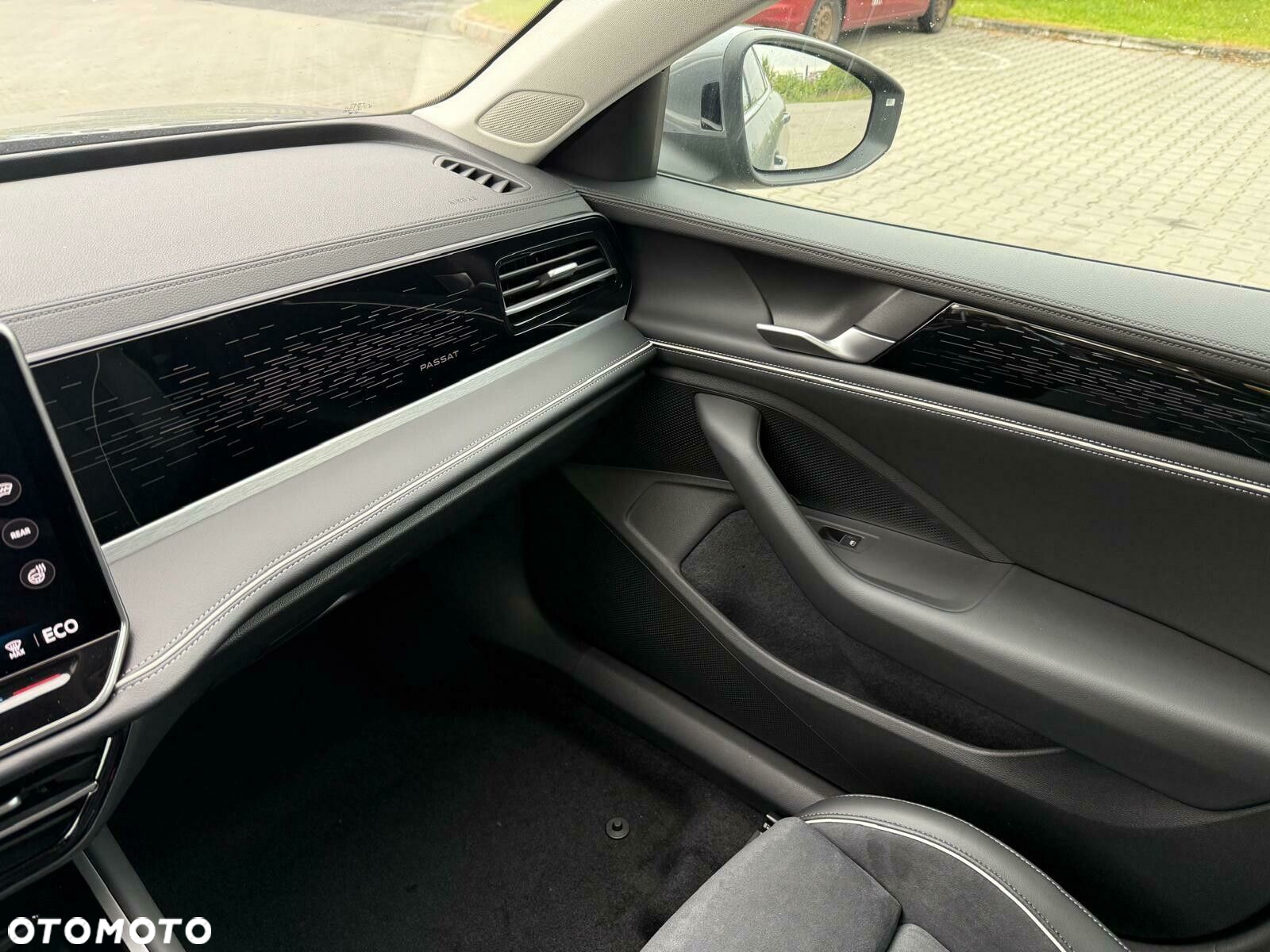 Volkswagen Passat 1.5 TSI eHybrid PHEV Elegance DSG - 28