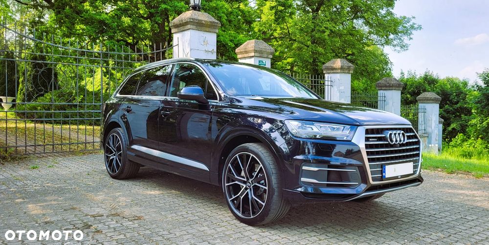Audi Q7 - 1