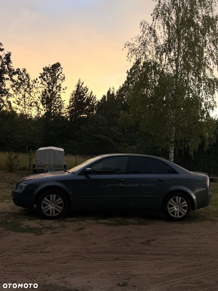 Audi A4 Limousine 2 - 8
