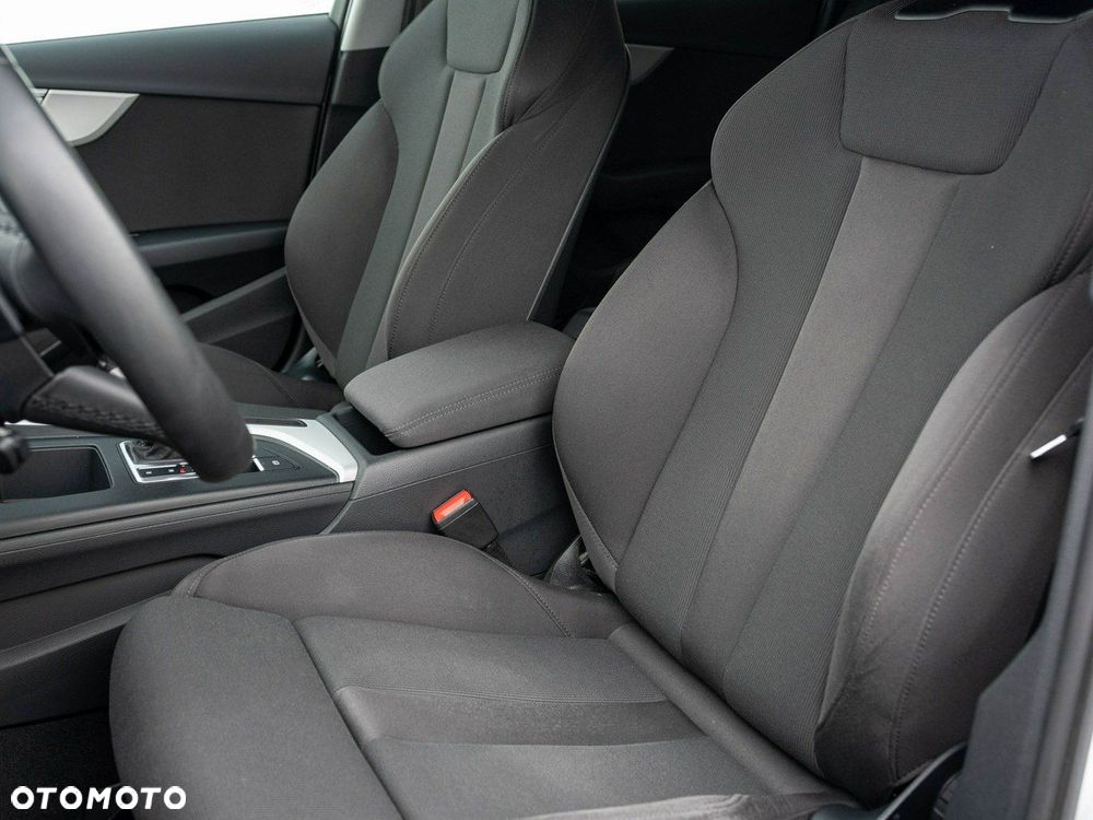 Audi A4 Avant 35 TFSI mHEV S tronic - 12