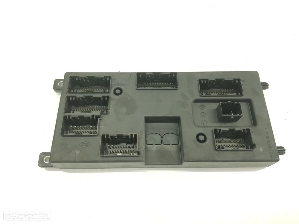 CAIXA DE RELES FUSÍVEIS LAND ROVER RANGE ROVER VELAR - 1