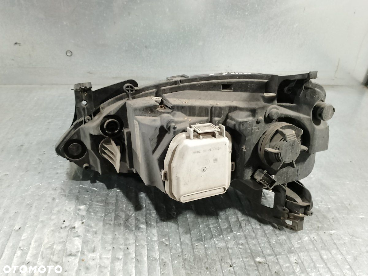 LAMPA PRZÓD PRAWA OPEL CORSA C 13237262 0096726 1.2 - 6