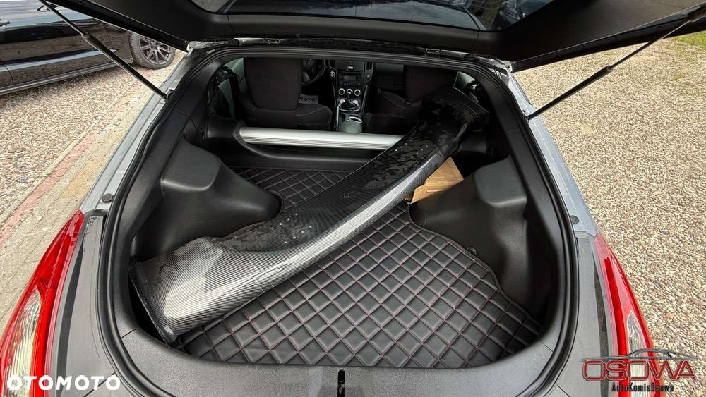 Nissan 370 Z - 24