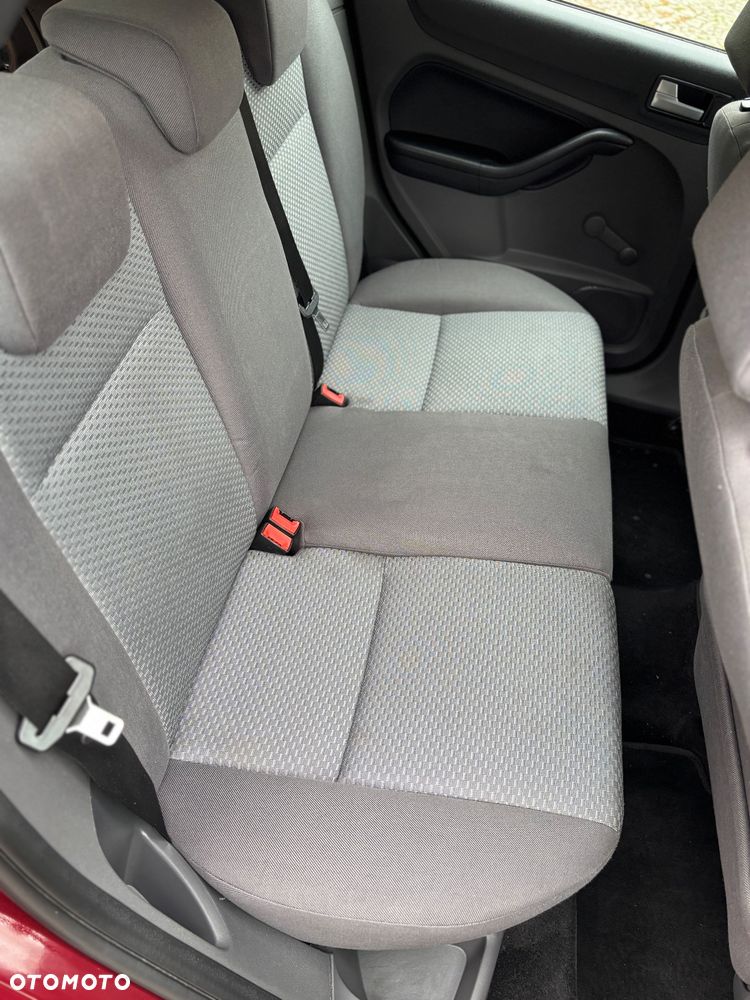 Ford Focus 1.6 Comfort - 13