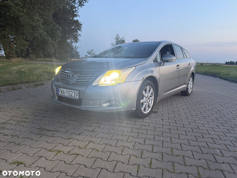 Toyota Avensis 2.0 D-4D Sol - 21