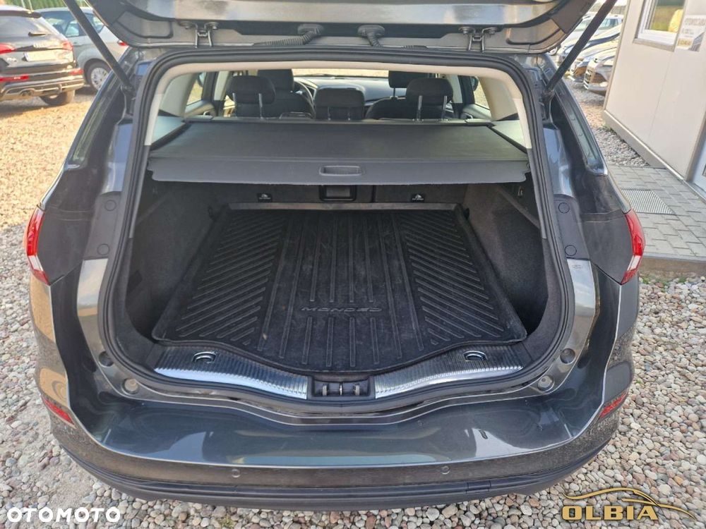 Ford Mondeo - 29