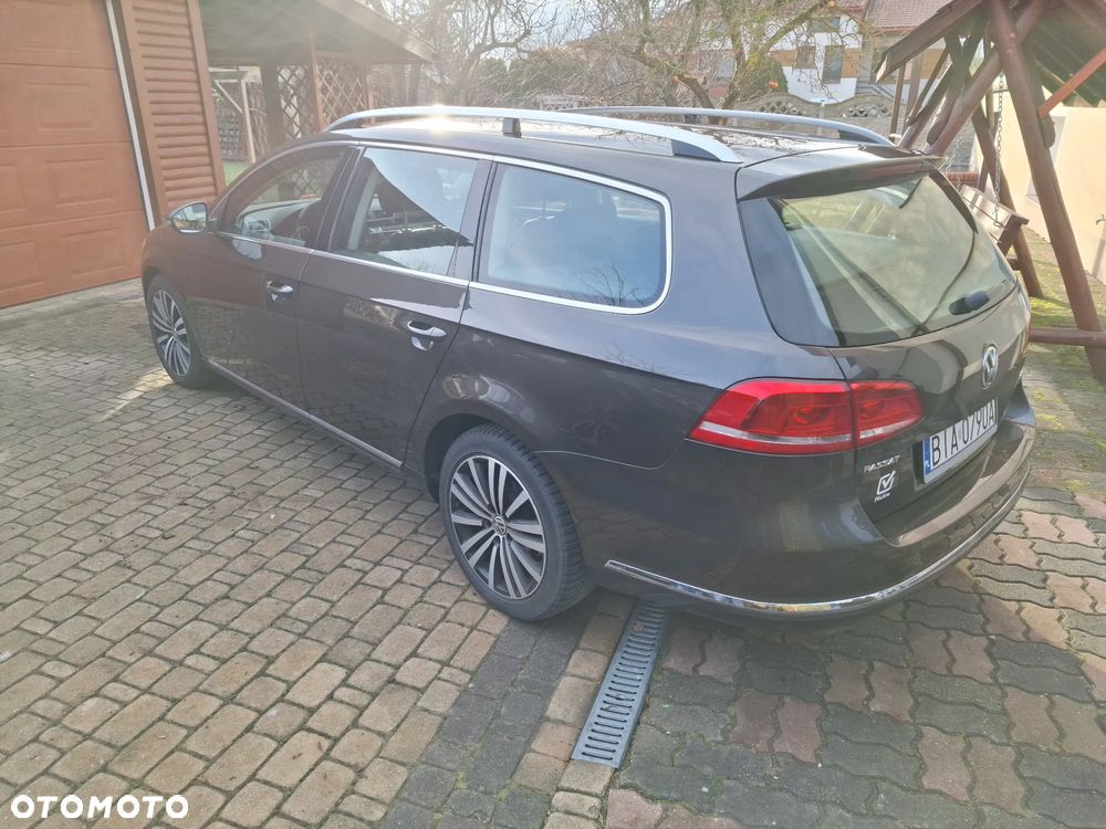 Volkswagen Passat 2.0 TDI Comfortline DSG - 4