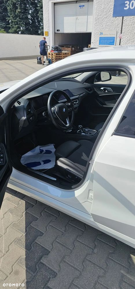 BMW Seria 1 118d - 12