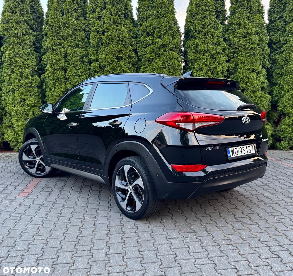 Hyundai Tucson - 2