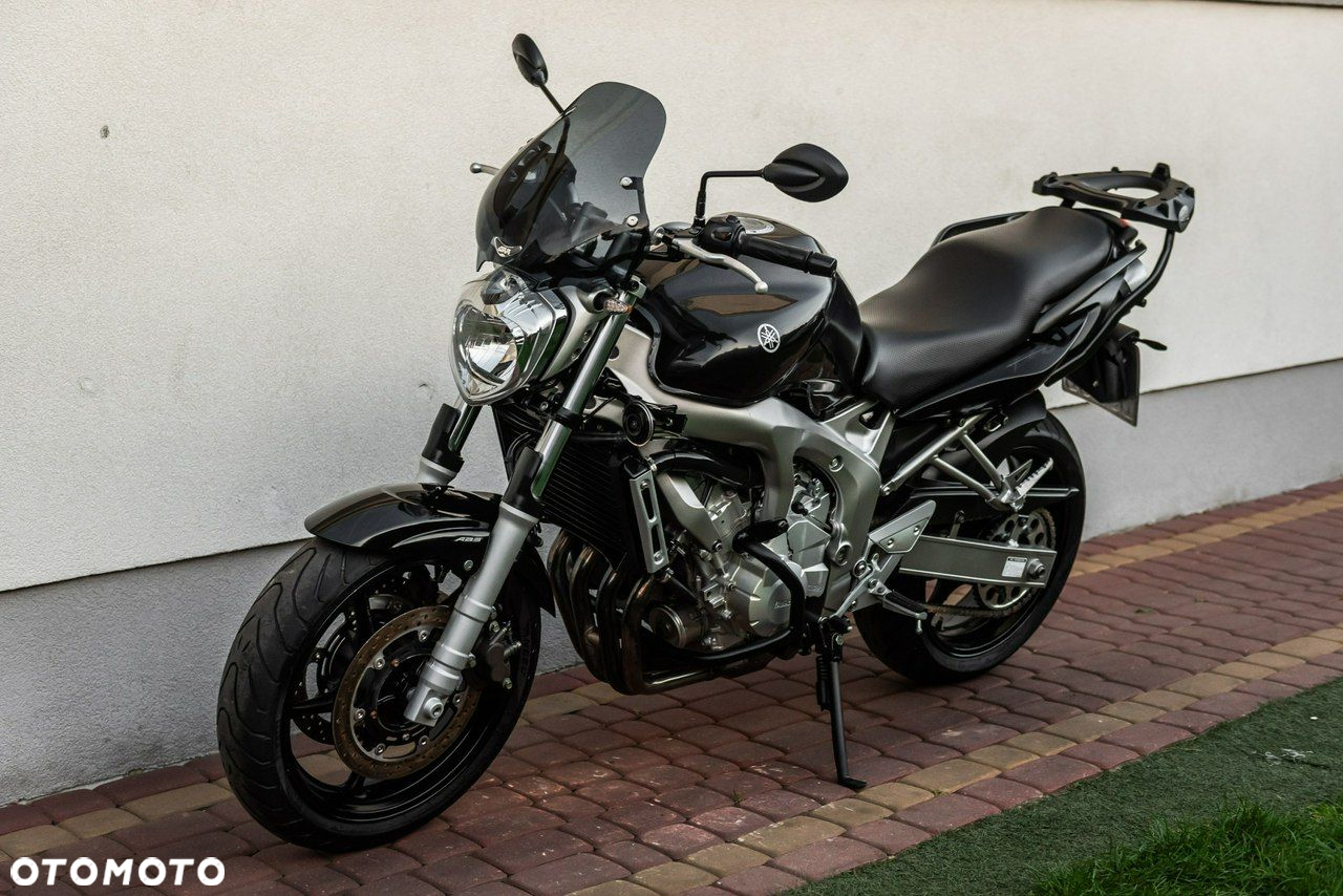 Yamaha FZ - 6