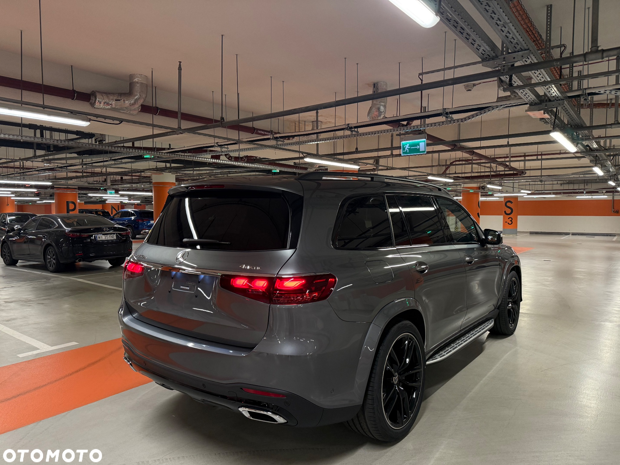 Mercedes-Benz GLS 450 4-Matic - 4