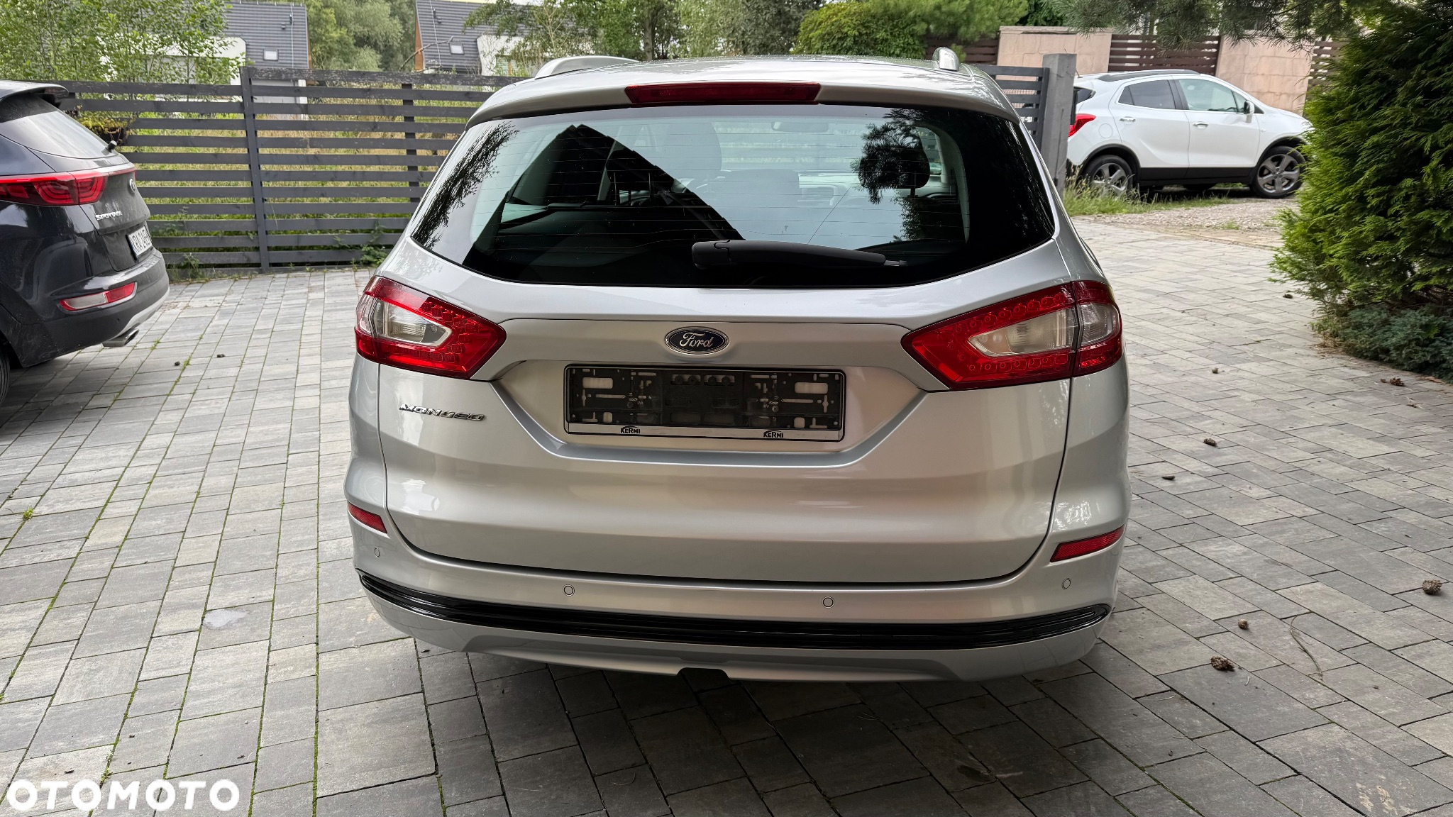 Ford Mondeo 2.0 TDCi Ambiente Plus PowerShift - 13