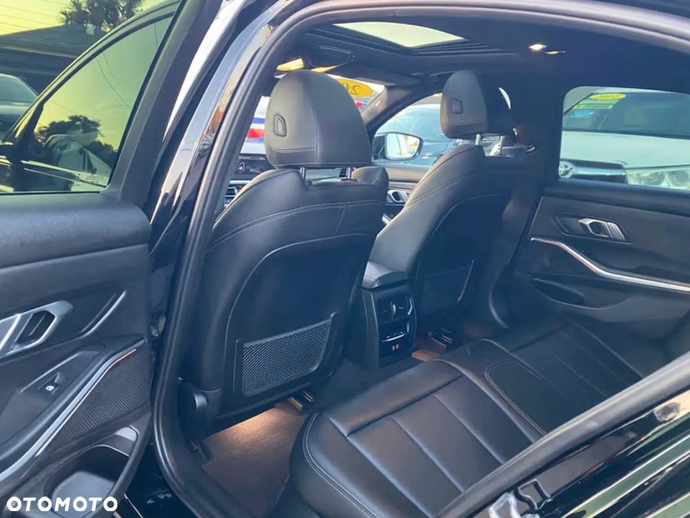 BMW Seria 3 - 18