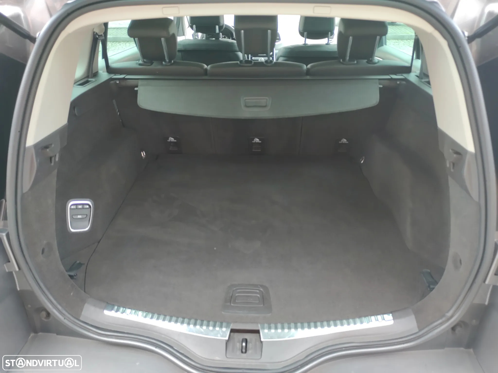 Renault Espace 1.6 dCi Zen - 10