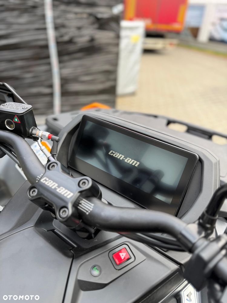 Can-Am Outlander Max - 9