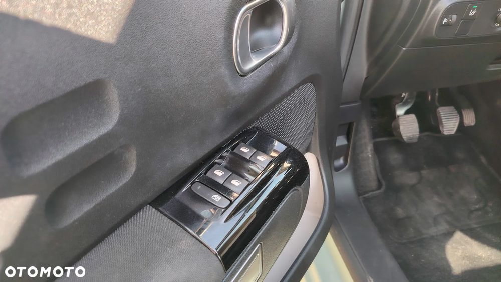 Citroën C3 Pure Tech 82 SHINE - 16