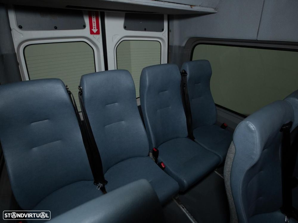 Volkswagen Crafter - 13