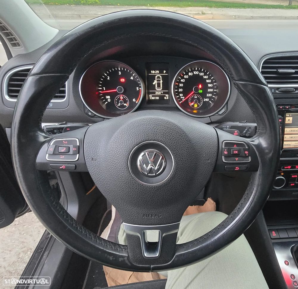 VW Golf 1.6 TDi Highline DSG - 4