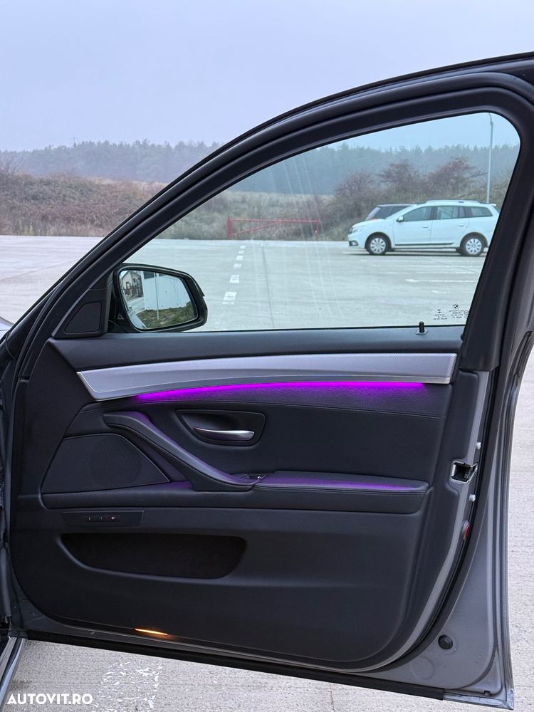 BMW Seria 5 530d xDrive Sport-Aut. Modern Line - 23