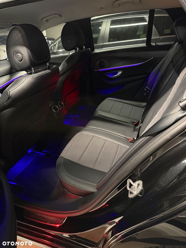 Mercedes-Benz Klasa E 220 d Avantgarde - 12