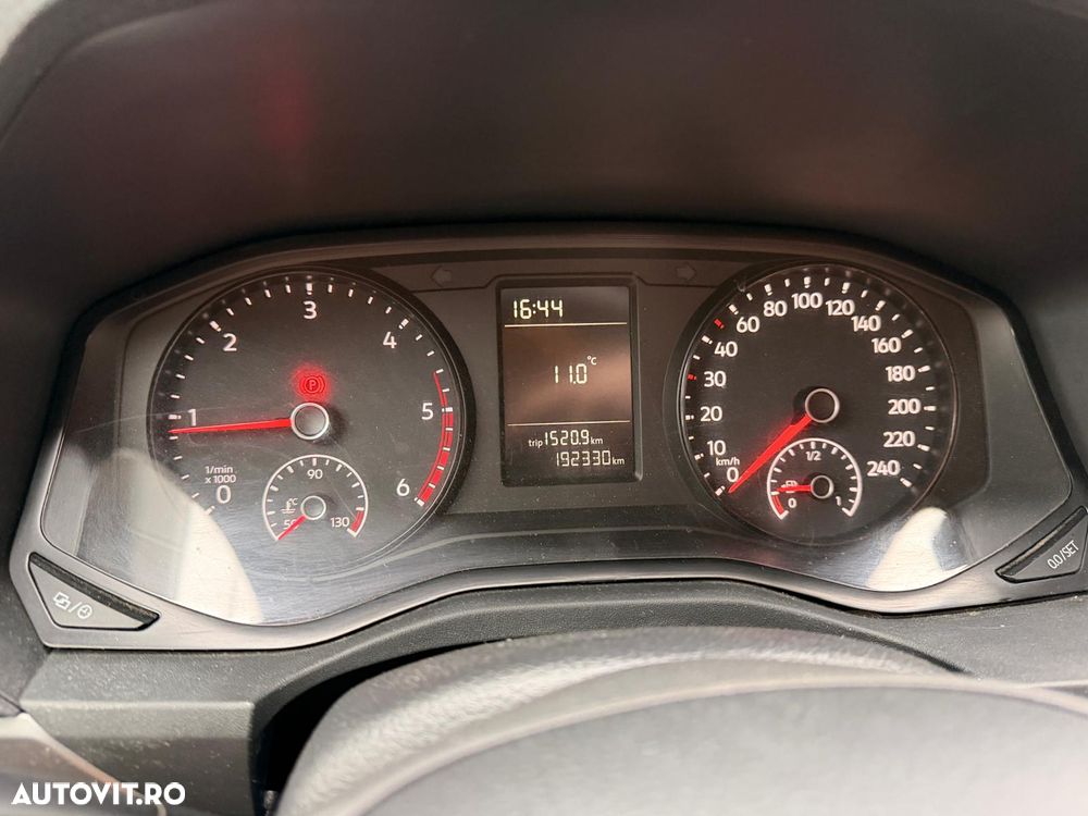 Volkswagen Amarok - 8